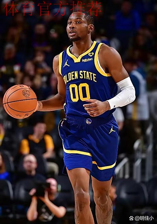 库里外线回传助攻 希尔德底角中三分 库里外线回传助攻 希尔德底角中三分