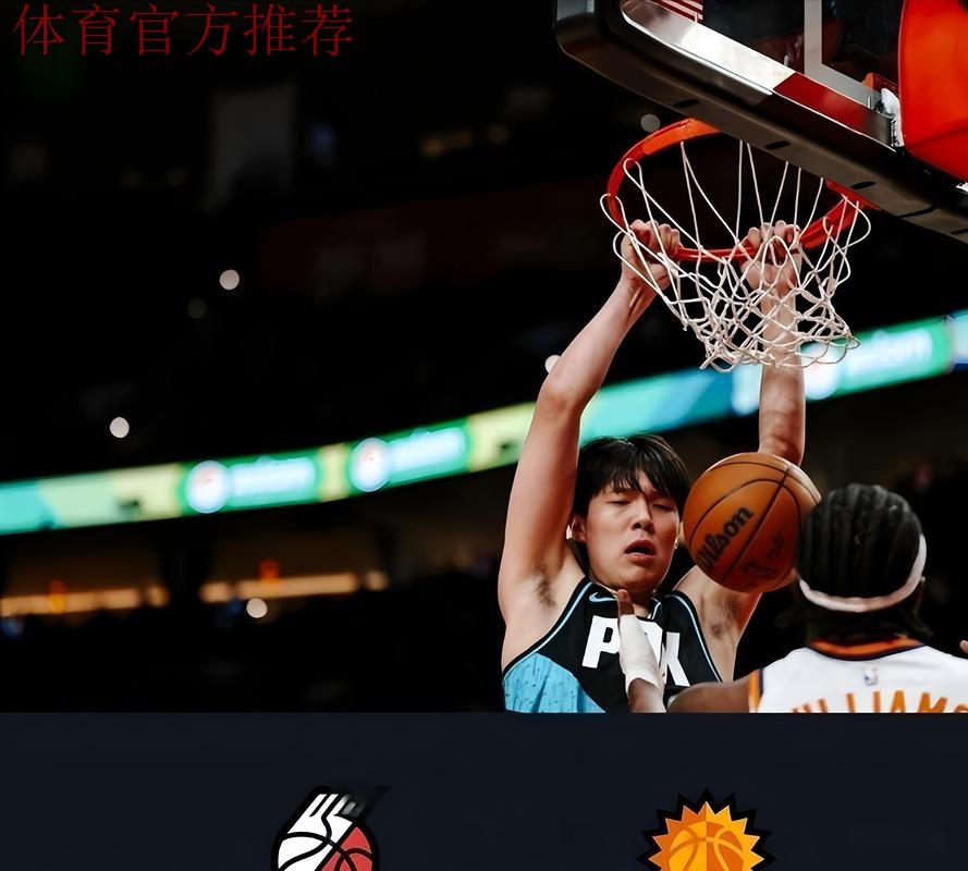 杨瀚森11中8砍18+10+4!关键暴扣+制胜篮板 命中神仙三分可惜超时 杨瀚森11中8砍18+10+4!关键暴扣+制胜篮板 命中神仙三分可惜超时